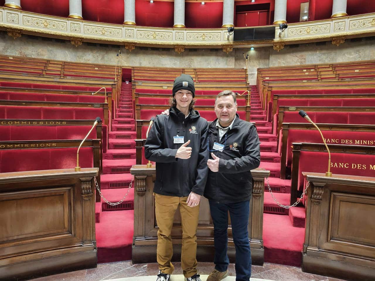 Alexis Parchet et Frédéric Andres ont visité l'Assemblée nationale avant la remise des médailles.